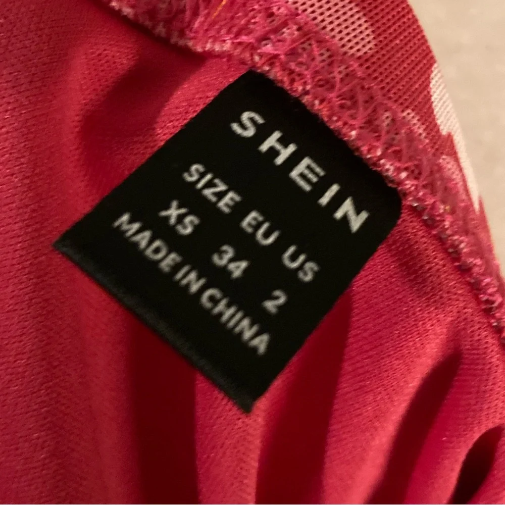 Hawaiian floral mini skirt - Picture 4 of 6